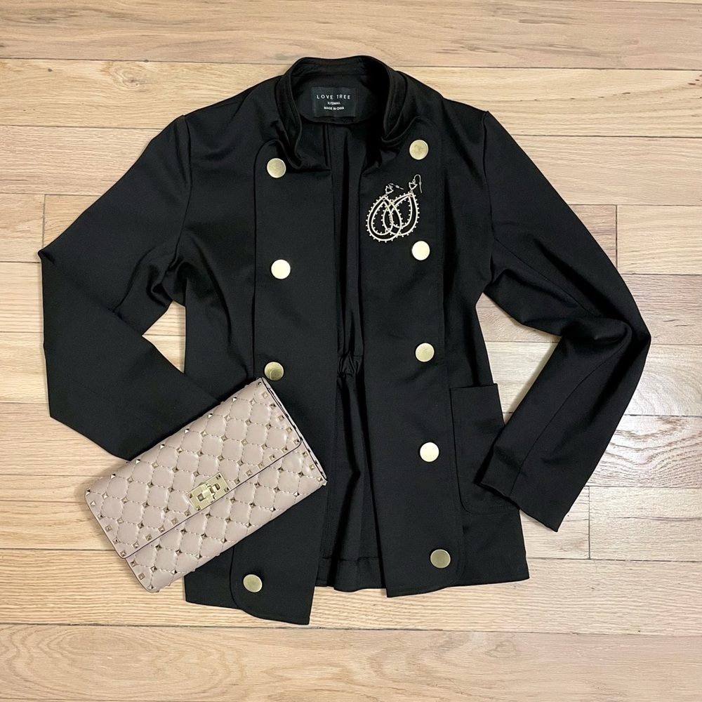 Fitted Black Blazer